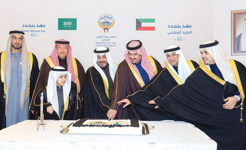 نائب أمير منطقة الرياض يشرّف حفل سفارة الكويت 