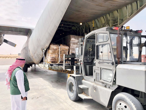 وصول الطائرة السعودية الـ(43) لإغاثة الشعب الفلسطيني في غزة 