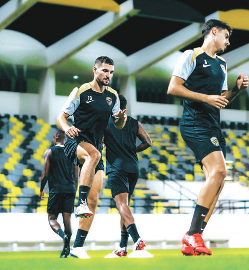 الاتحاد يستعد لـ(4) مباريات في 11 يوماً.. الدوري وكأس الملك 